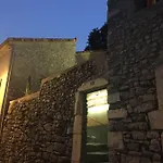 Loft Stories Baix