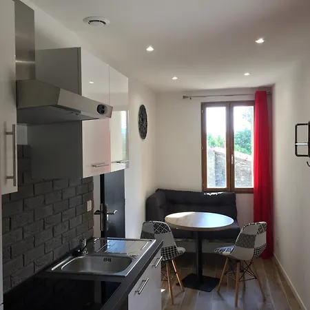 Loft Stories Baix