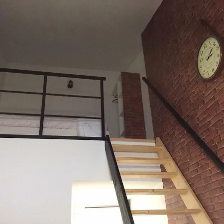 Loft Stories * Baix