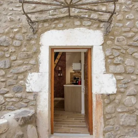 Apartment Loft Stories Baix